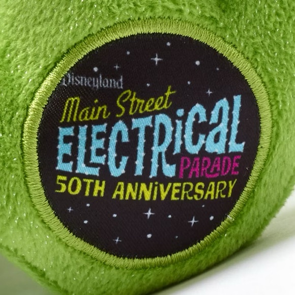 Disney parks Main Street Electrical Parade 50th Pete's Dragon Elliott  Plush - Picture 3 of 11